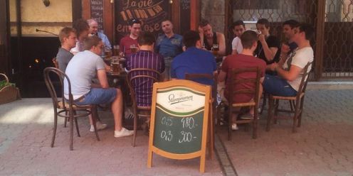 La Vie En Rose Café