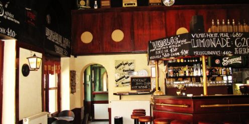 Isolabella Café & Pub