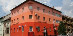 Csirke Étterem és Panzió