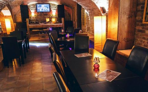Music Cafe & Diner