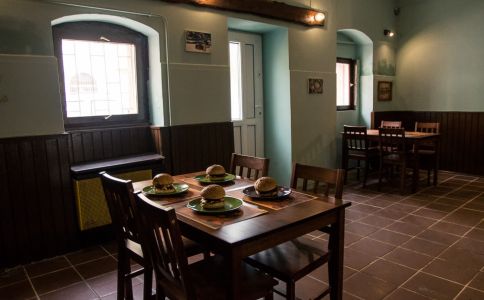 Baan's Kitchen