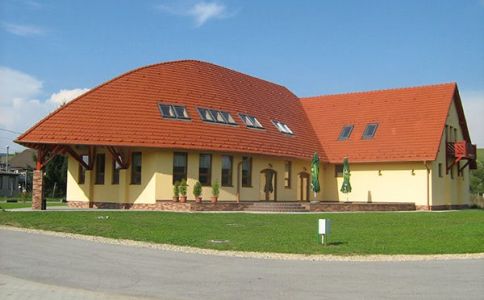Miklós Étterem