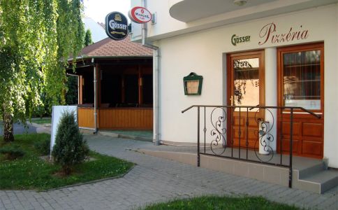 Pizza & Caffe Gösser