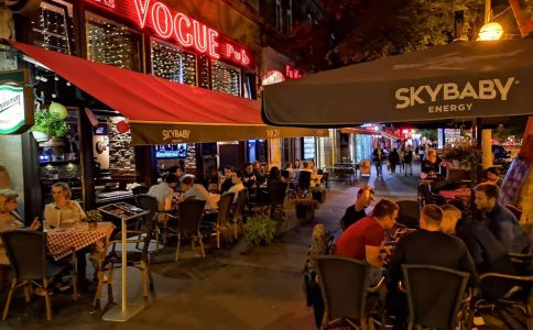 Caffé Vogue & Pub