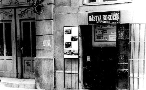 Bástya Borozó