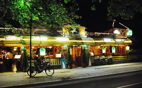 Fehérló Pub & Steak House