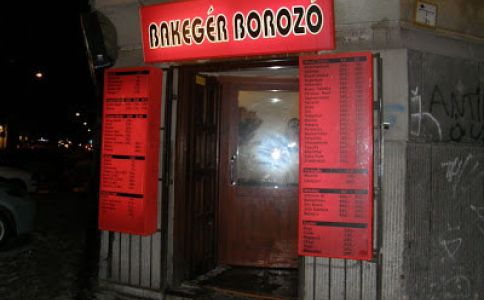 Bakegér Borozó