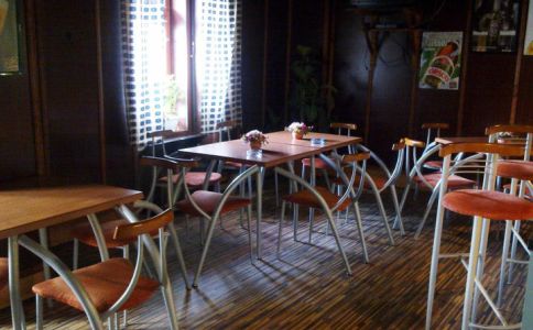 Virágh Söröző és Pizzéria