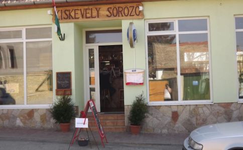 Kis-kevély söröző