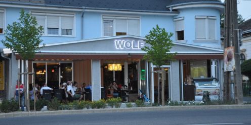 Wolf Café & Restaurant