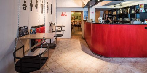 Ütős Minigolf & Pub