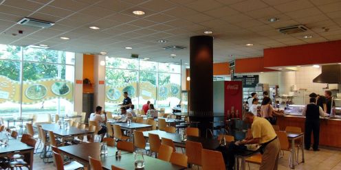 Déli 12 Étterem