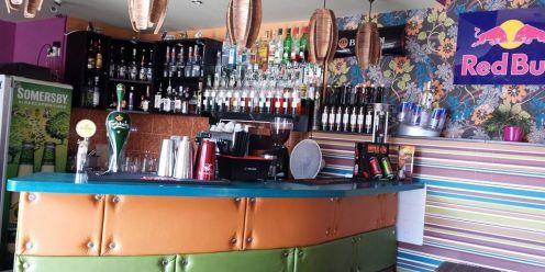Melon Cafe & Bar