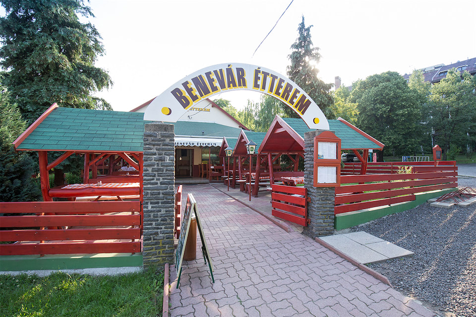 Benevár étterem Etterem Hu
